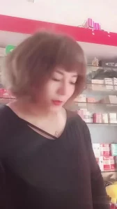 超市骚老板娘自拍1